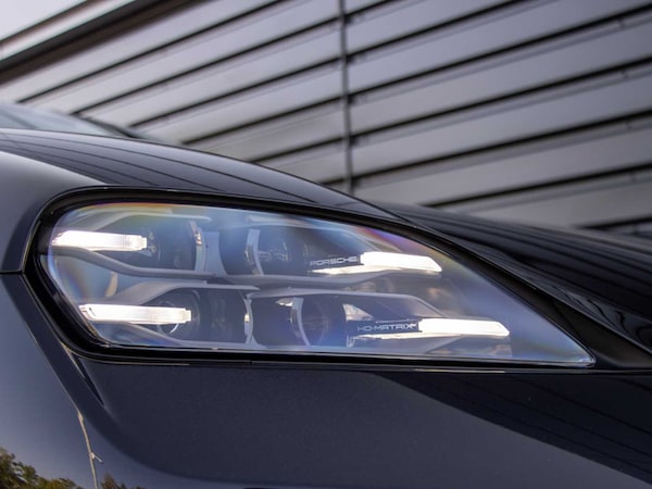 Used Porsche Taycan 2024 for sale - 76310688: Photo 32