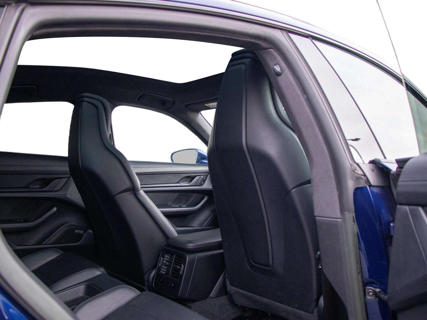 Used Porsche Taycan 2022 for sale - 78024355: Photo 23