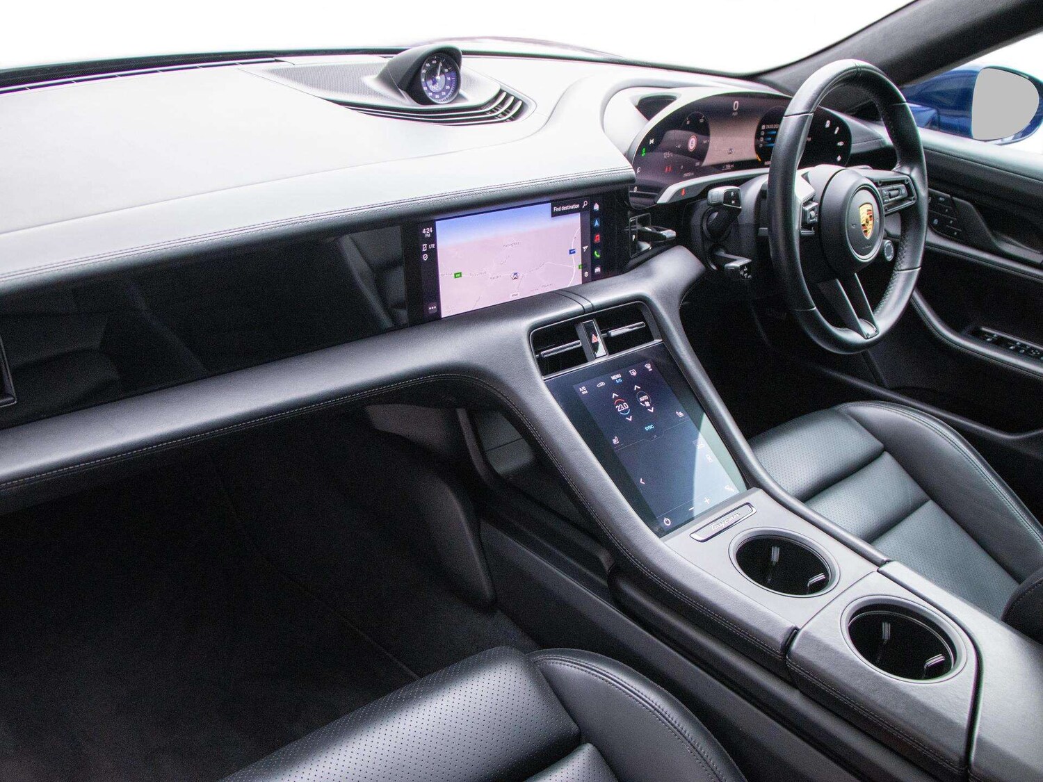 Used Porsche Taycan 2022 for sale - 78024355: Photo 3