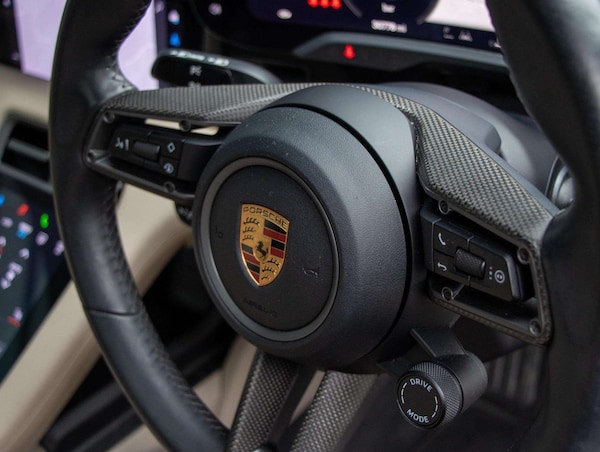 Used Porsche Taycan 2022 for sale - 76310739: Photo 12