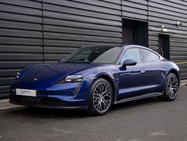 Used Porsche Taycan 2022 for sale - 76310739: Photo 15