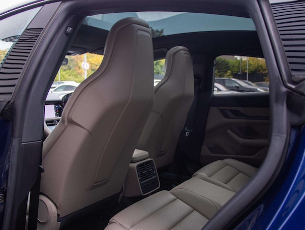 Used Porsche Taycan 2022 for sale - 76310739: Photo 27