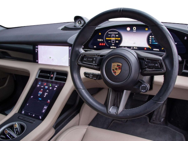 Used Porsche Taycan 2022 for sale - 76310739: Photo 8
