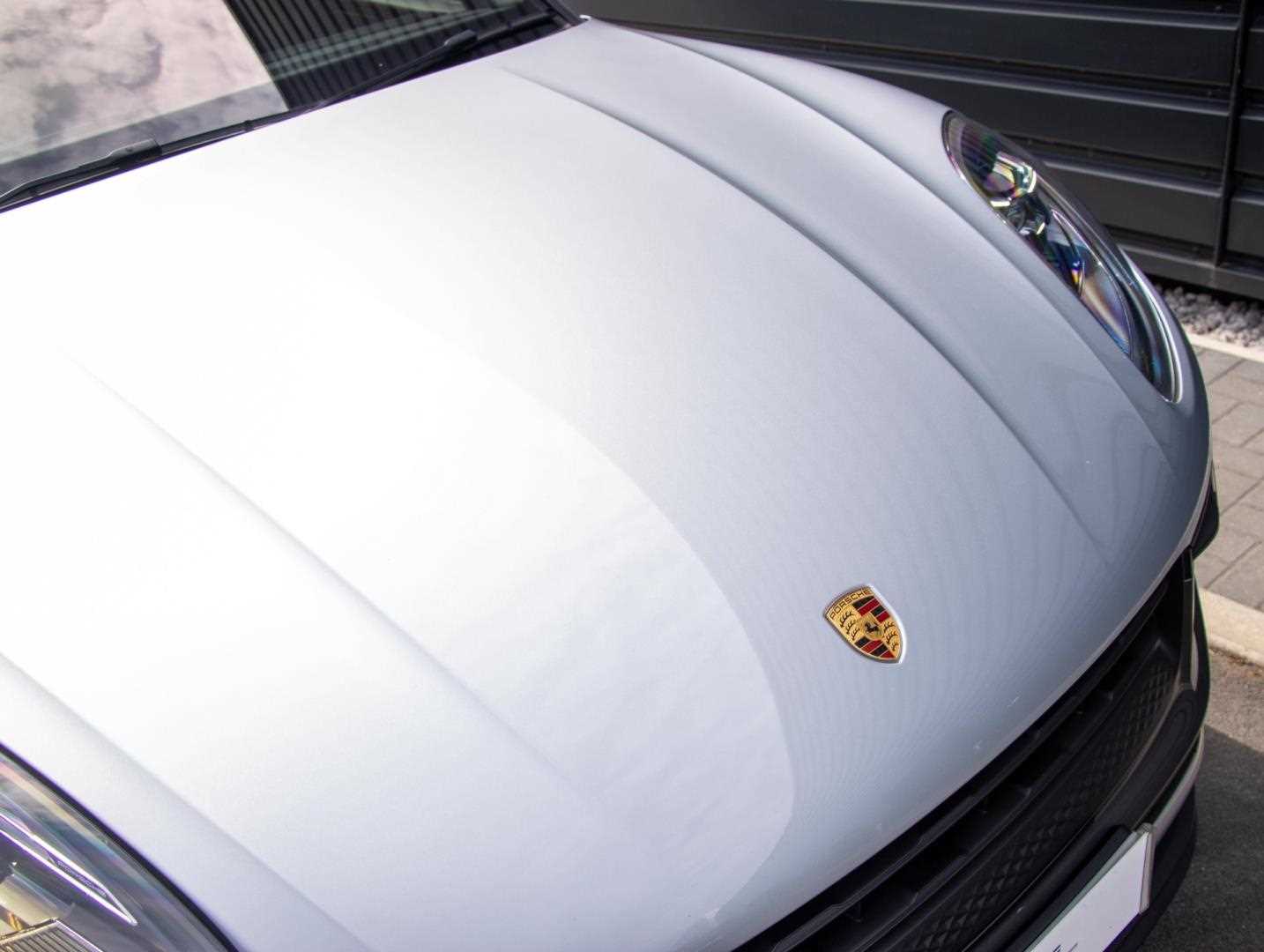 Used Porsche Macan 2023 for sale - 76351592: Photo 19