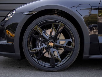Used Porsche Taycan 2024 for sale - 73385832: Photo