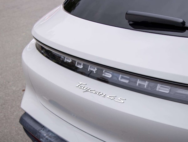 Used Porsche Taycan 2022 for sale - 76329143: Photo 22
