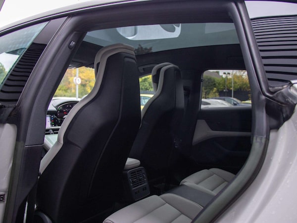 Used Porsche Taycan 2022 for sale - 76329143: Photo 29