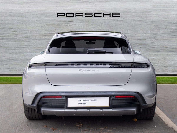 Used Porsche Taycan 2022 for sale - 76329143: Photo 7