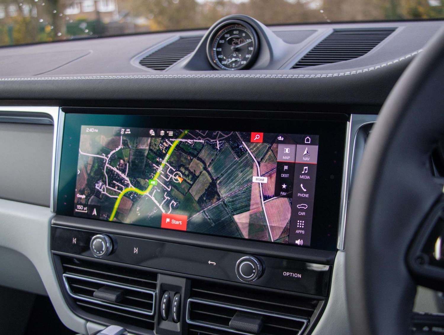 Used Porsche Macan 2025 for sale - 76916040: Photo 26