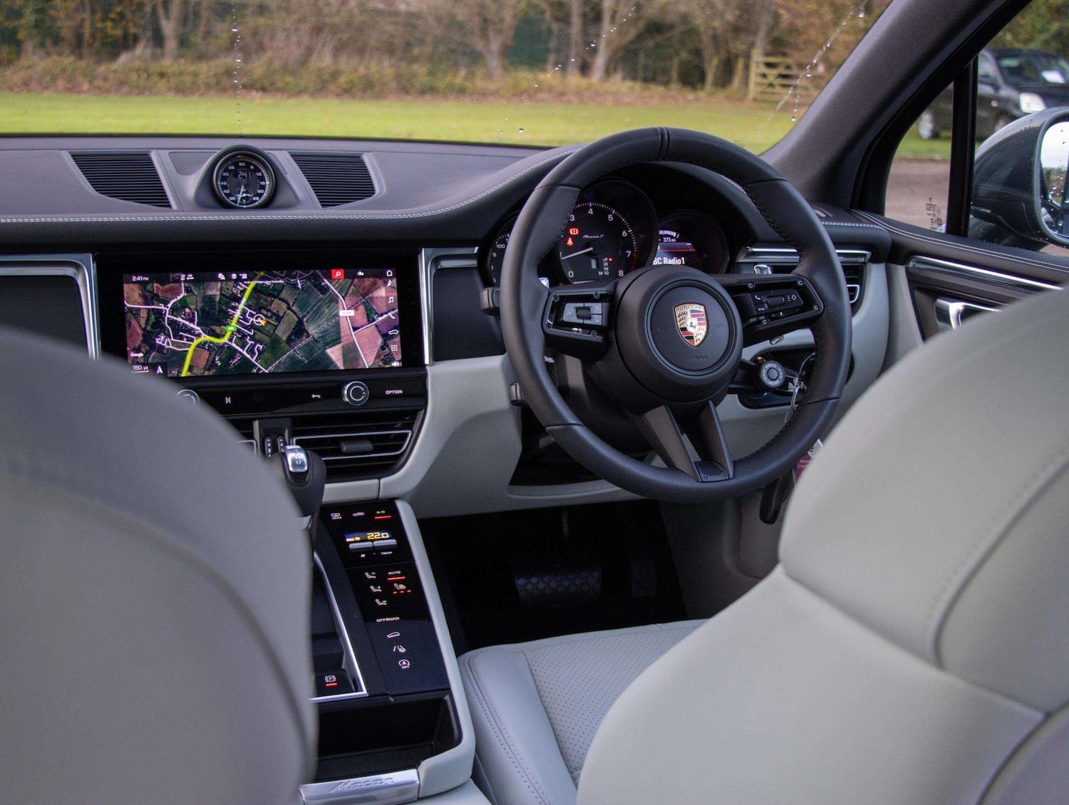 Used Porsche Macan 2025 for sale - 76916040: Photo 29