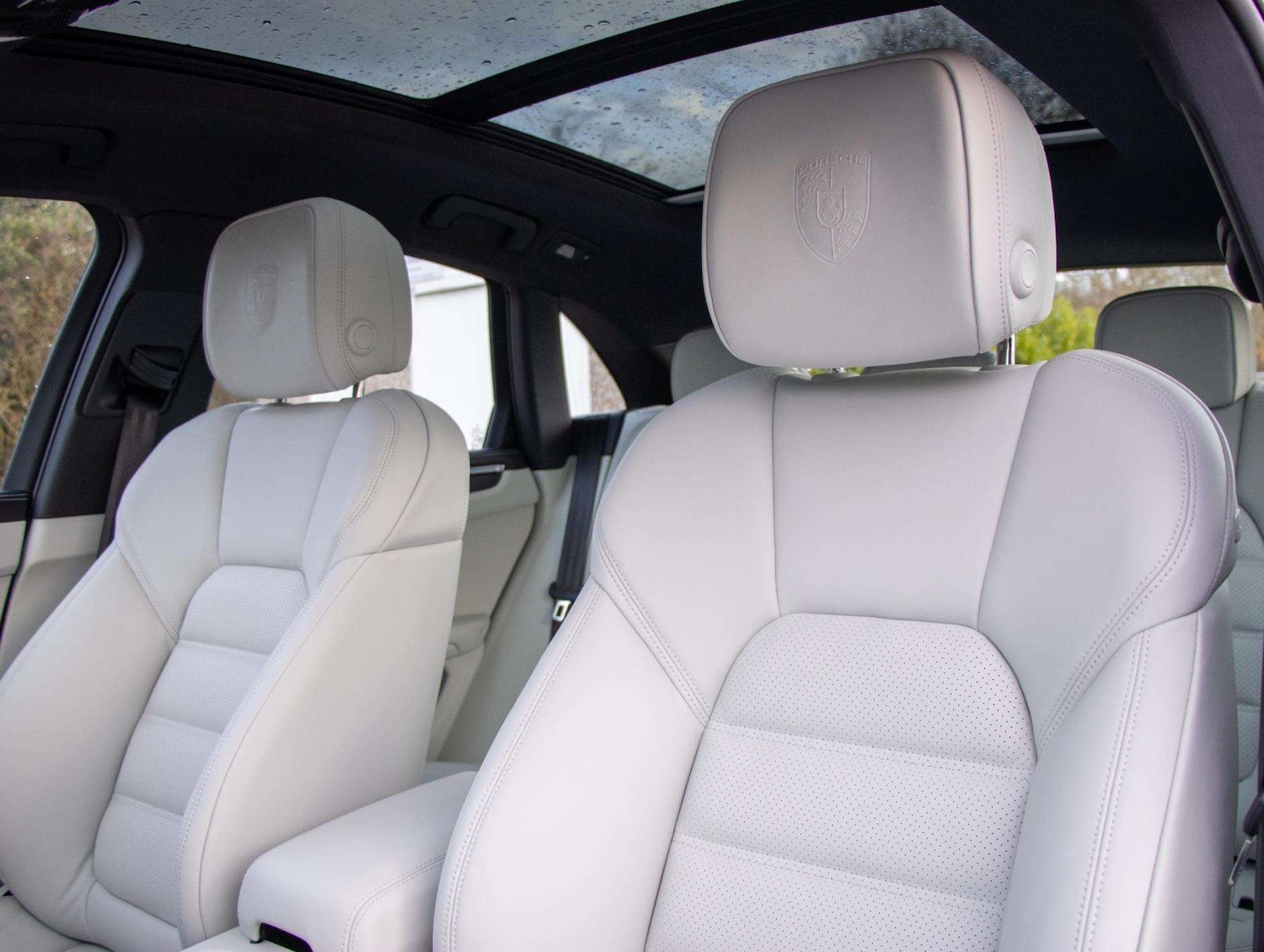 Used Porsche Macan 2025 for sale - 76916040: Photo 34