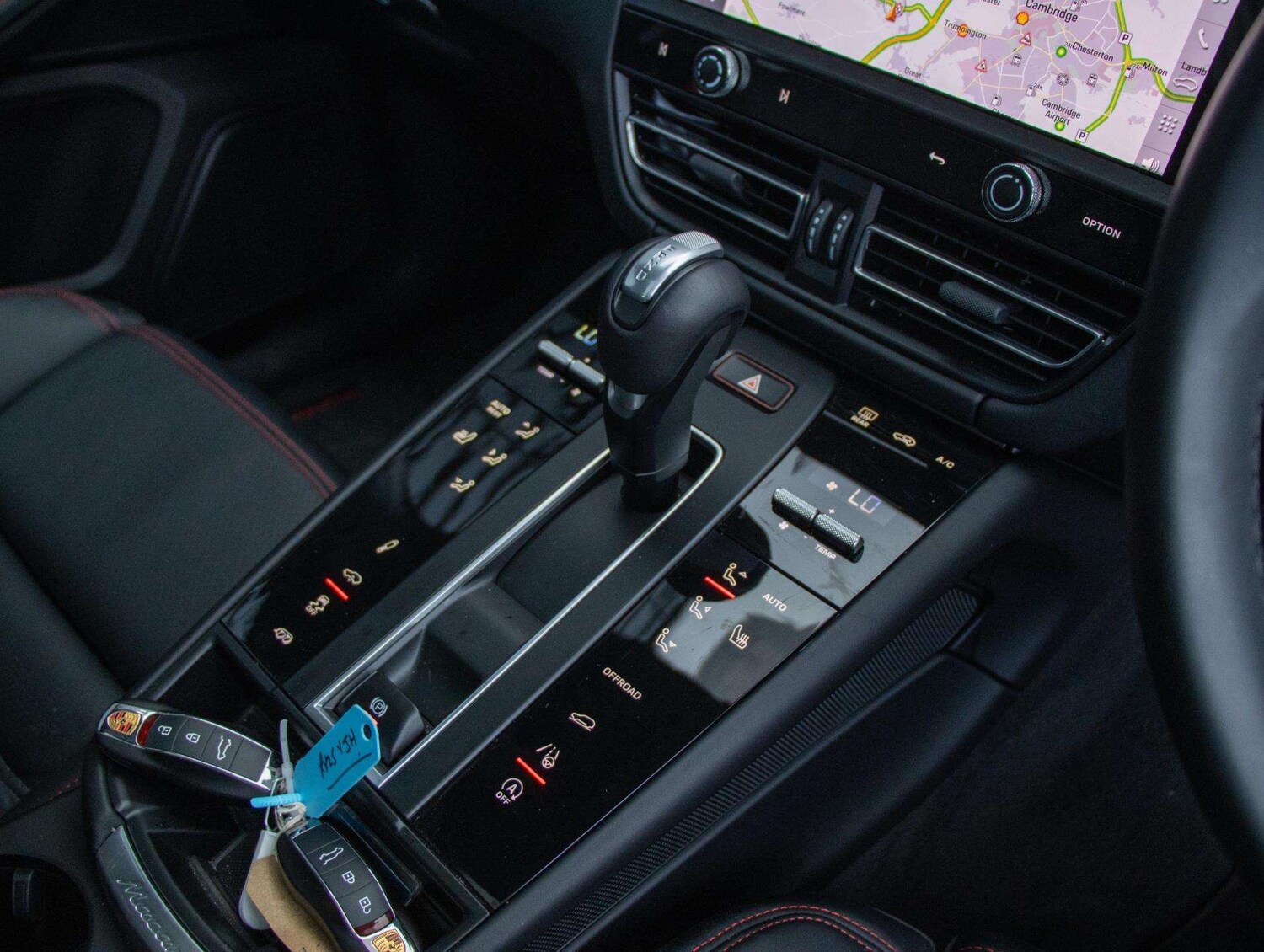 Used Porsche Macan 2025 for sale - 76827713: Photo 11