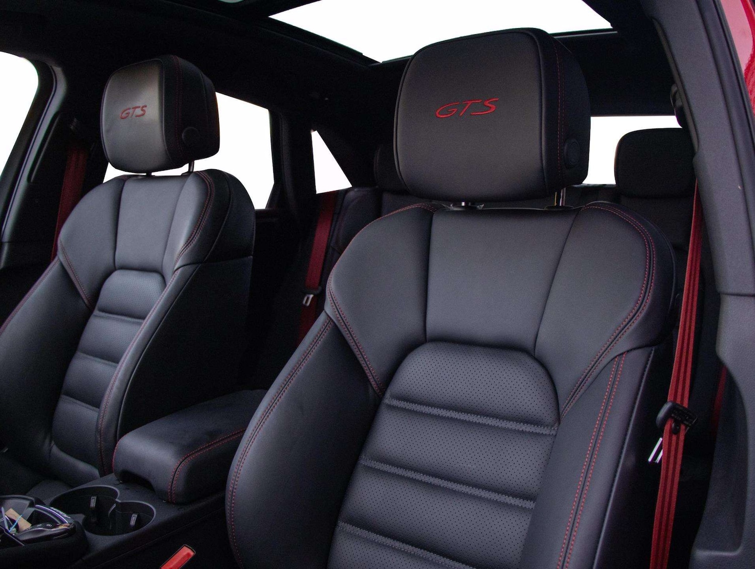 Used Porsche Macan 2025 for sale - 76827713: Photo 8