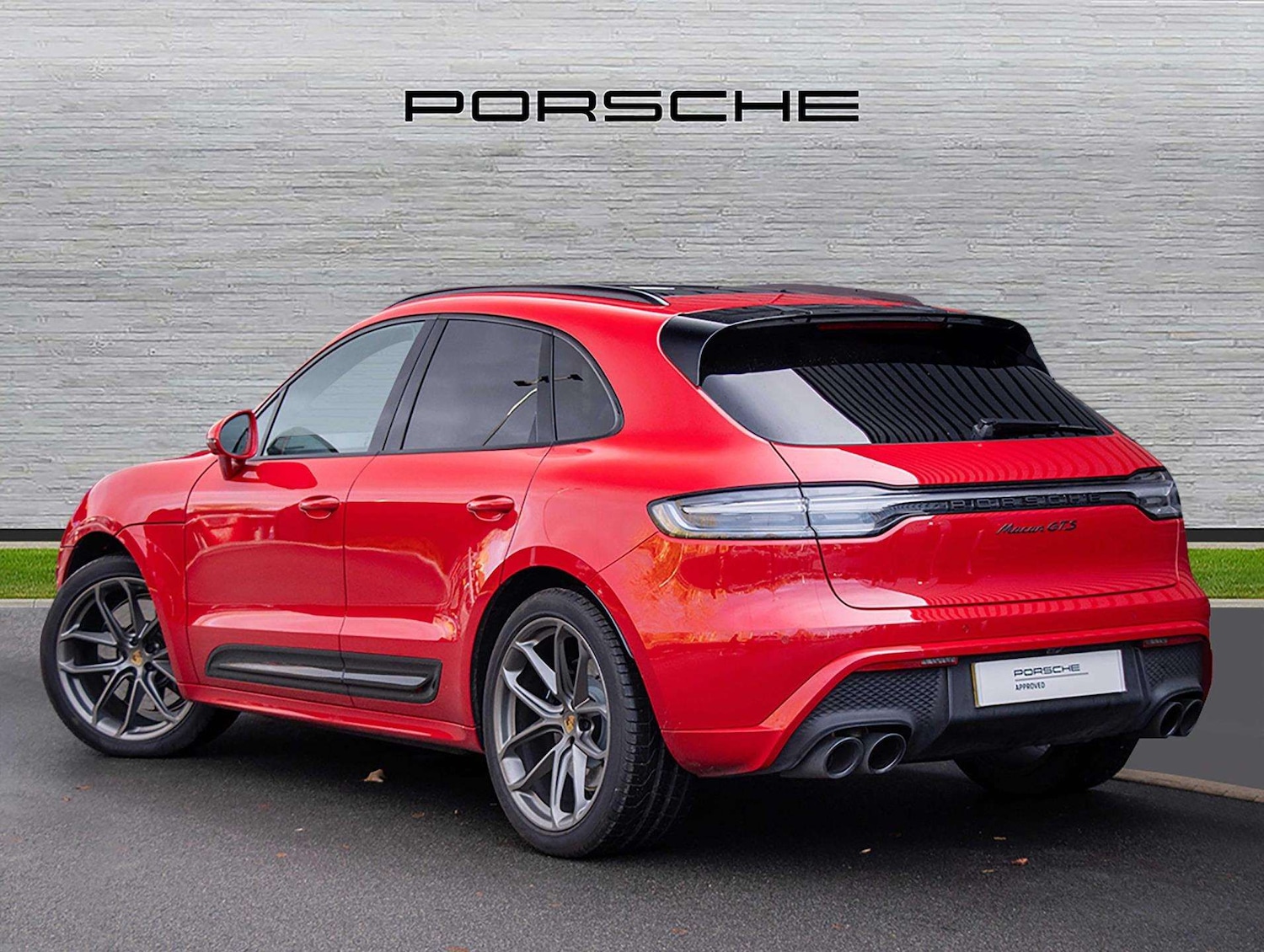Used Porsche Macan 2025 for sale - 76938246: Photo 3