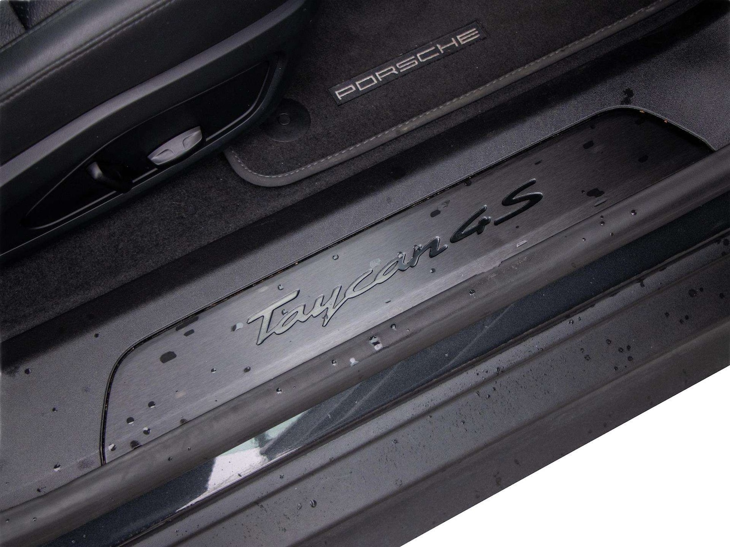 Used Porsche Taycan 2020 for sale - 77928564: Photo 14