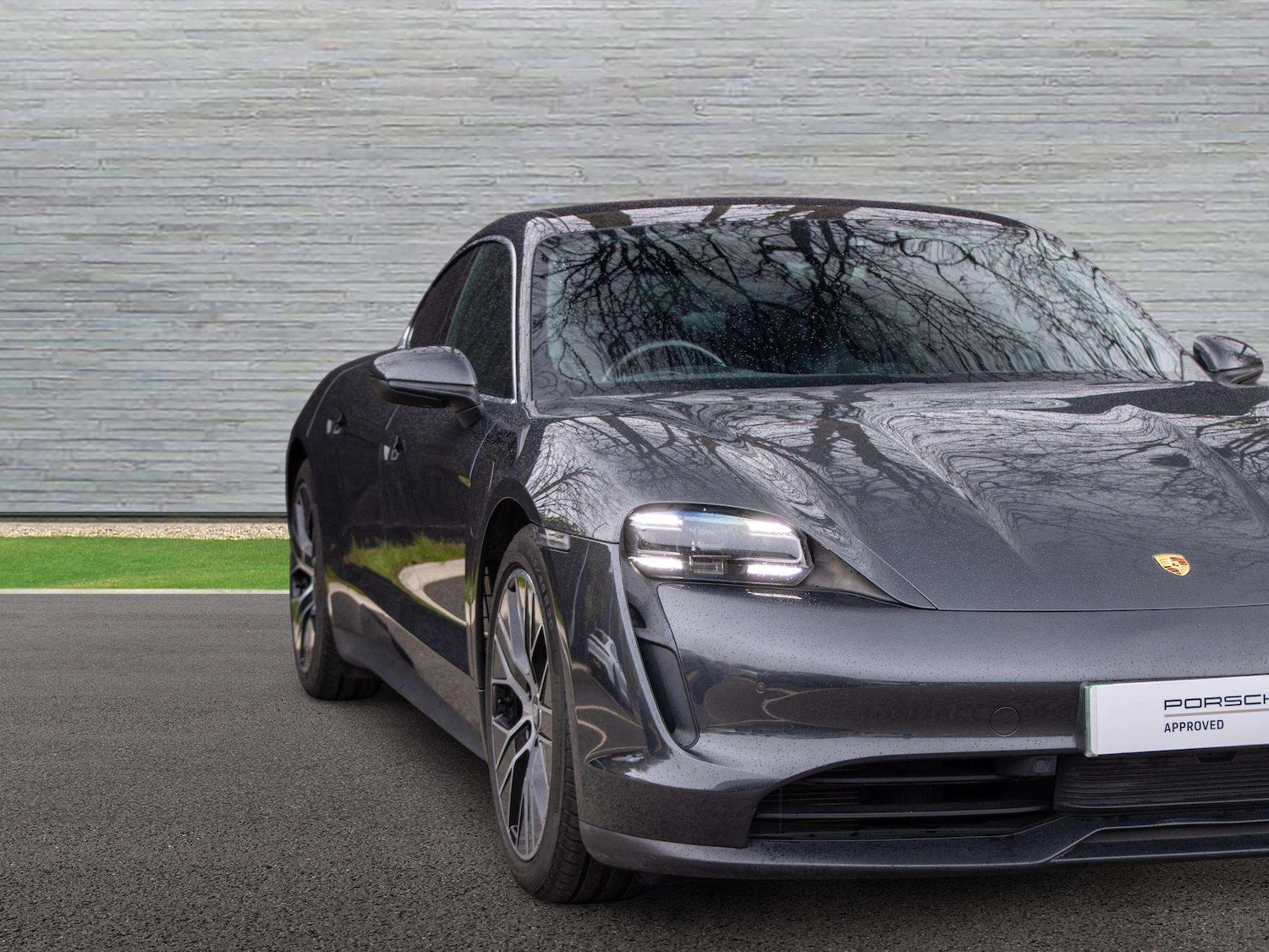 Used Porsche Taycan 2020 for sale - 77928564: Photo 8