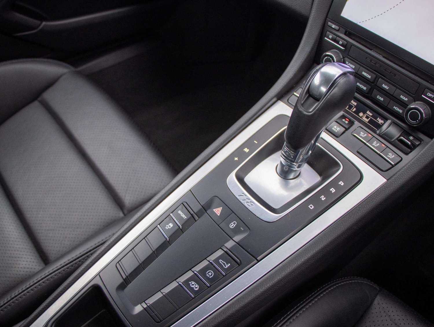 Used Porsche Cayman 2018 for sale - 77334020: Photo 11