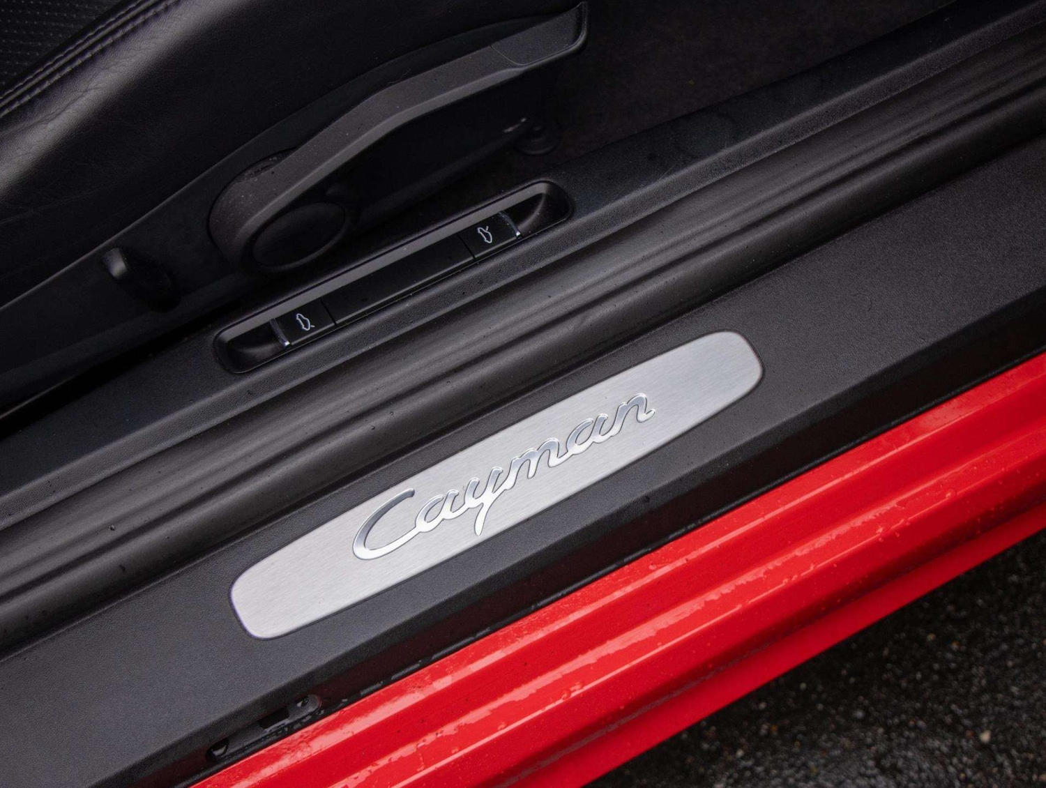 Used Porsche Cayman 2018 for sale - 77334020: Photo 16