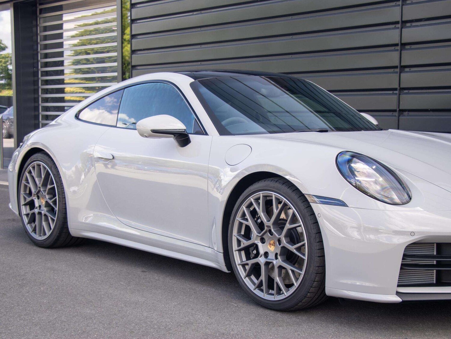 Used Porsche 911 2025 for sale - 76205216: Photo 18