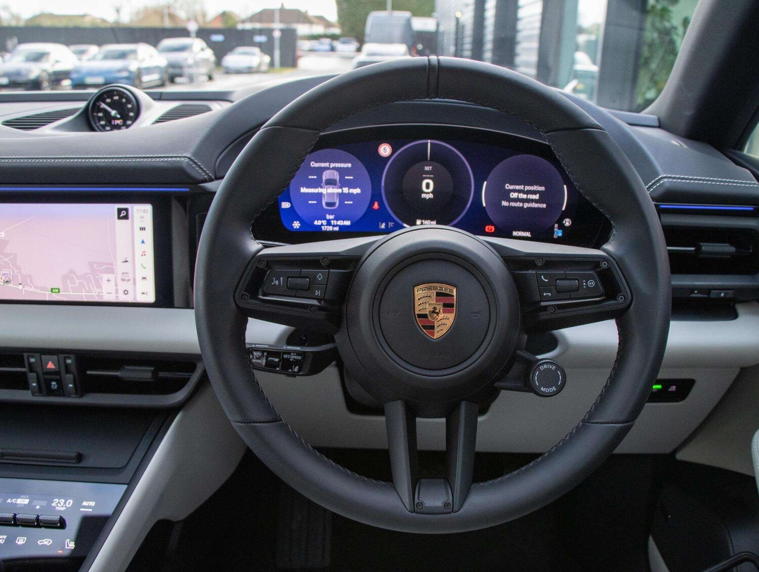 Used Porsche Macan 2025 for sale - 77458444: Photo 14