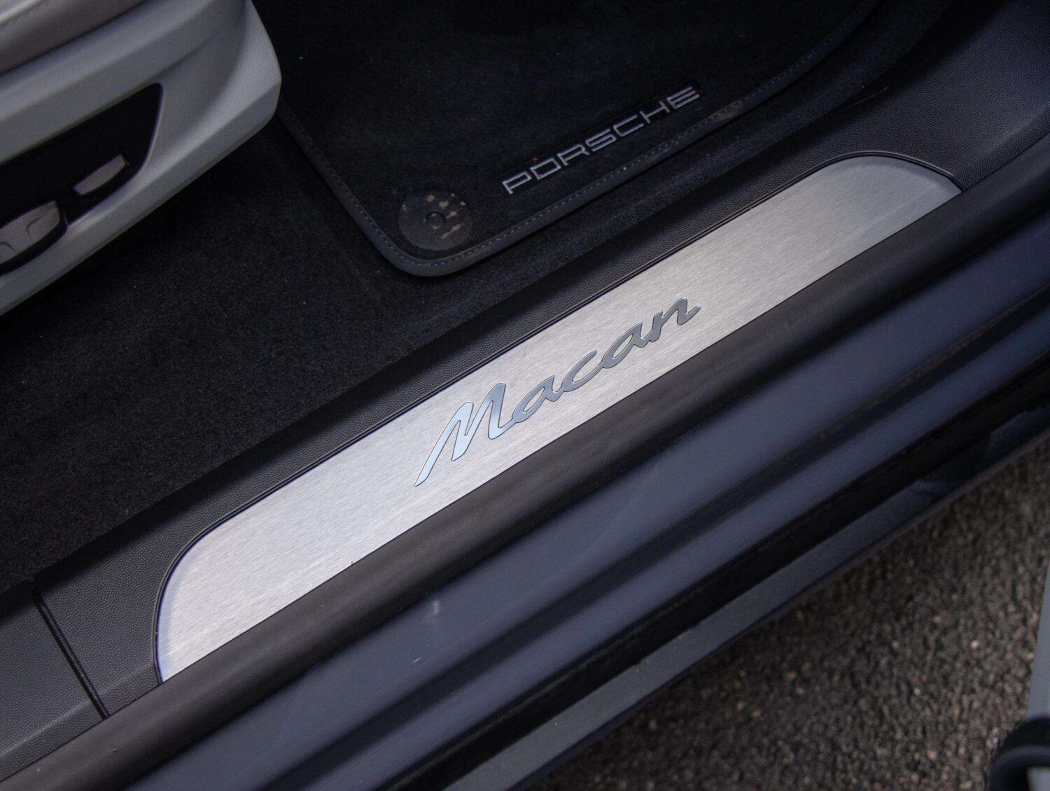 Used Porsche Macan 2025 for sale - 77458444: Photo 16