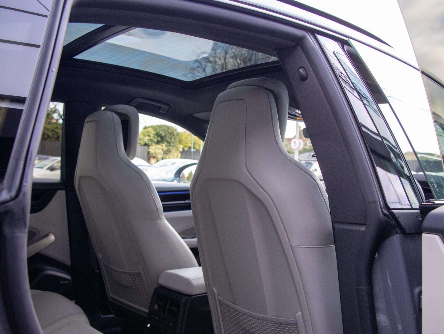 Used Porsche Macan 2025 for sale - 77458444: Photo 24