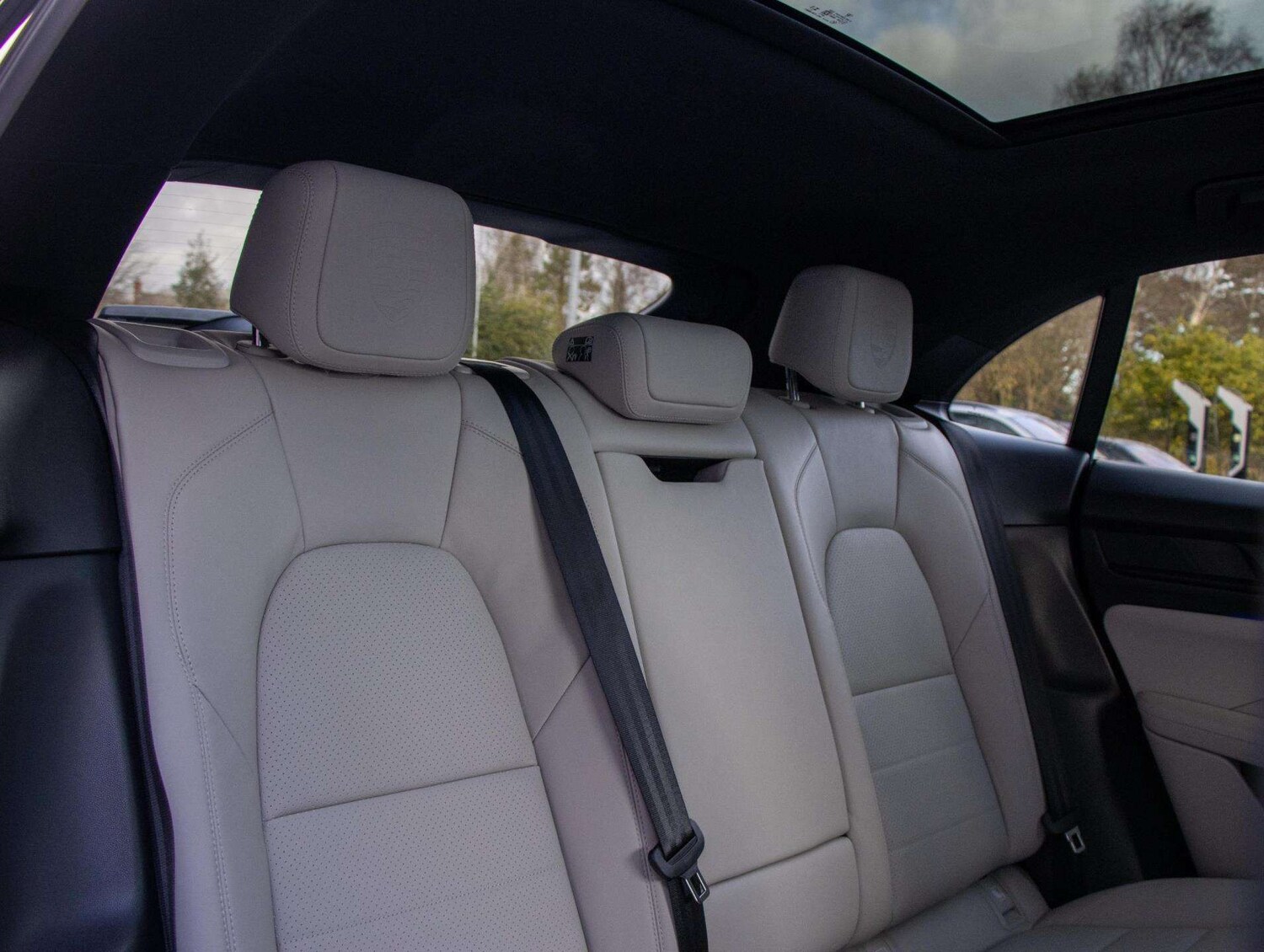 Used Porsche Macan 2025 for sale - 77458444: Photo 25