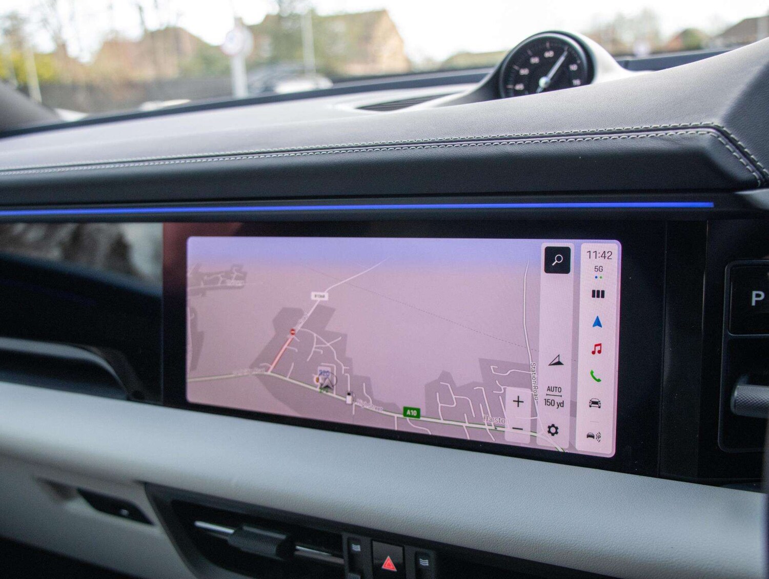 Used Porsche Macan 2025 for sale - 77458444: Photo 26