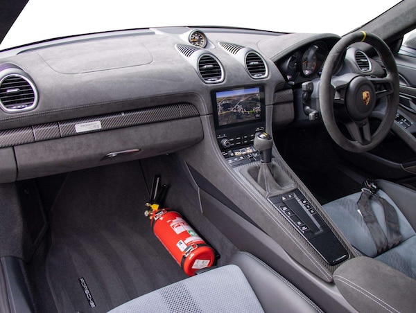 Used Porsche Cayman 2024 for sale - 76310710: Photo 10