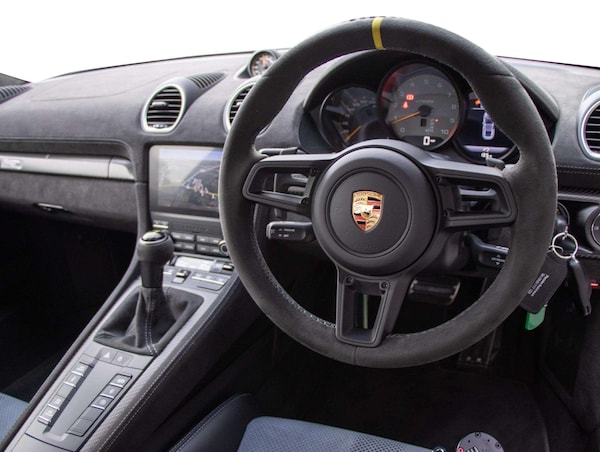 Used Porsche Cayman 2024 for sale - 76310710: Photo 9