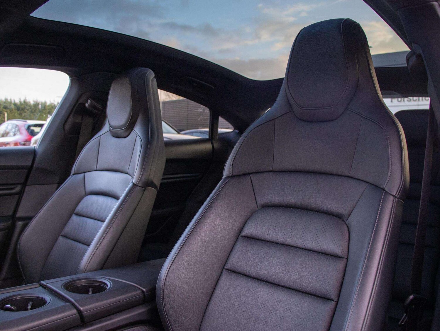 Used Porsche Taycan 2023 for sale - 77500293: Photo 29