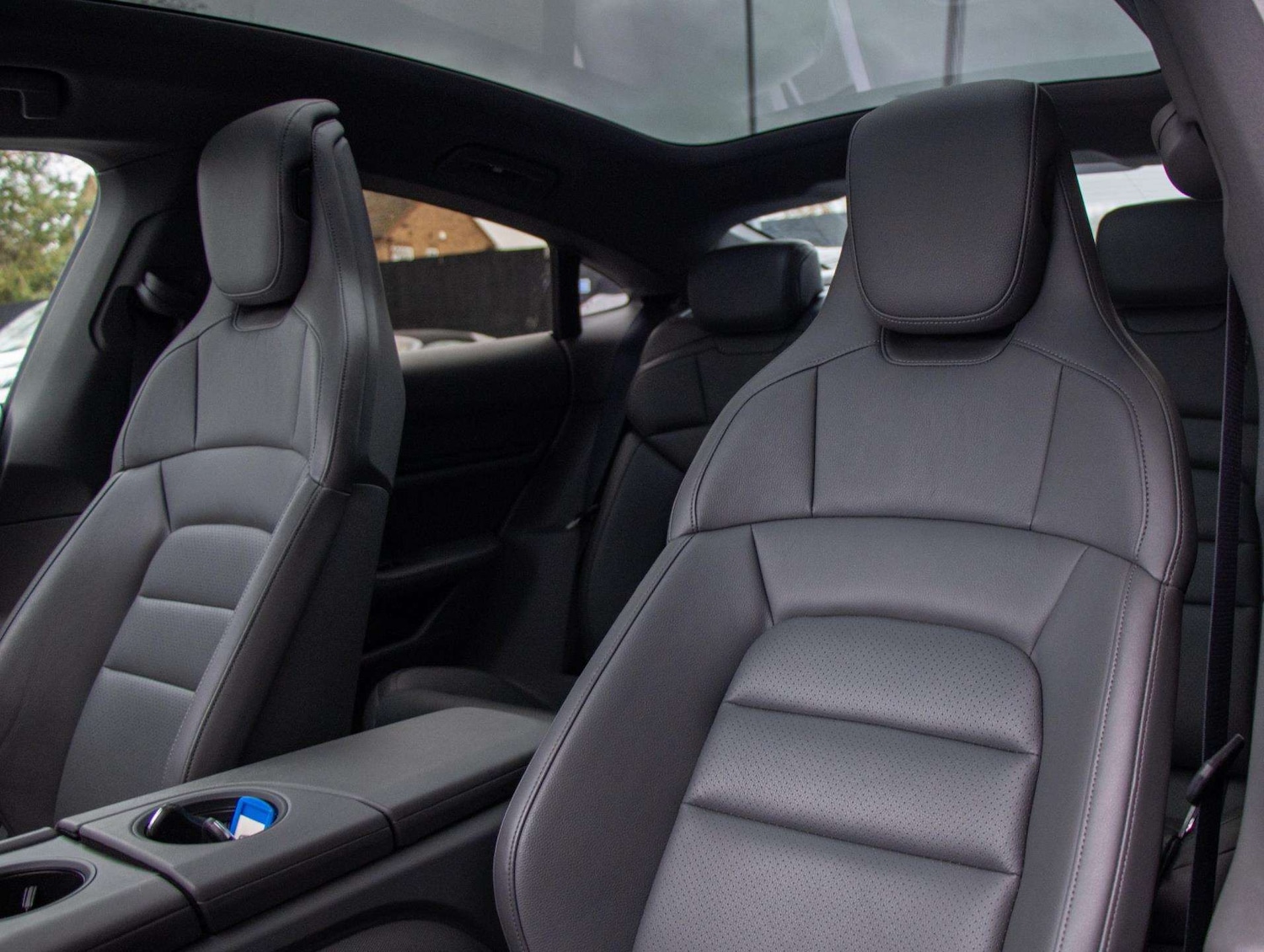 Used Porsche Taycan 2022 for sale - 76624621: Photo 30