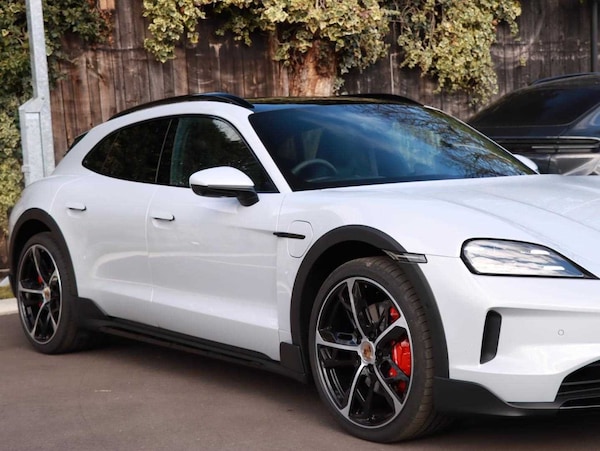 Used Porsche Taycan 2025 for sale - 75461064: Photo 18
