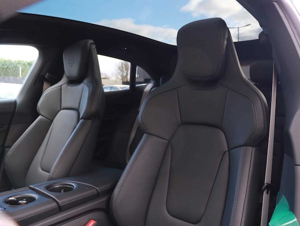 Used Porsche Taycan 2025 for sale - 75461064: Photo 32