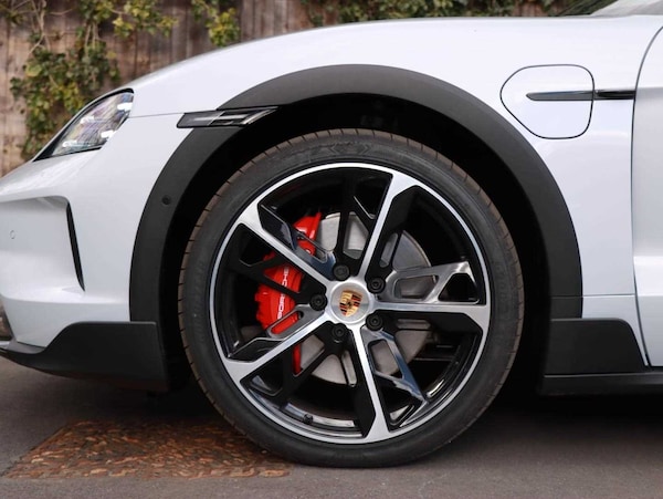 Used Porsche Taycan 2025 for sale - 75461064: Photo 4
