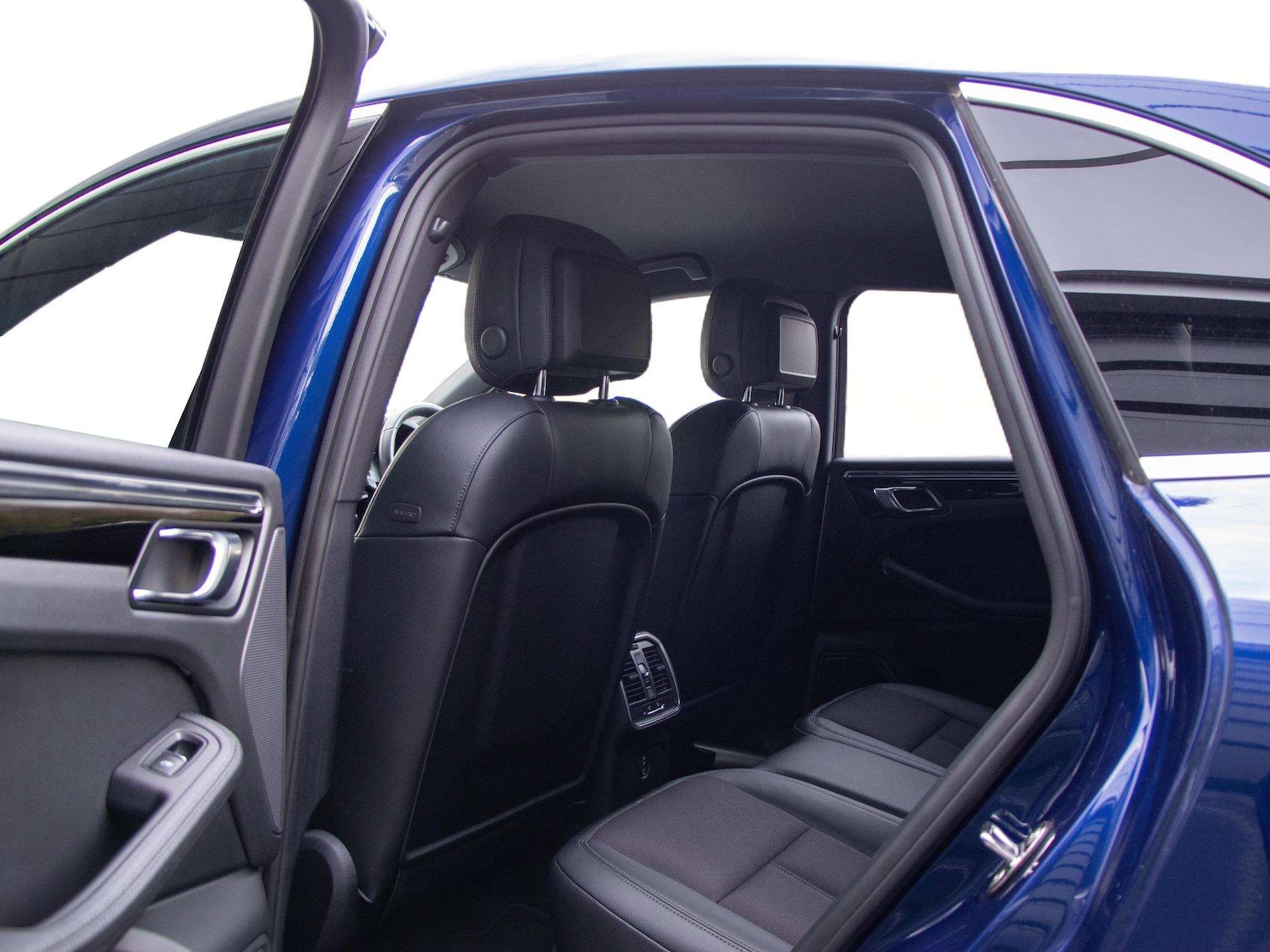 Used Porsche Macan 2024 for sale - 77972981: Photo 27