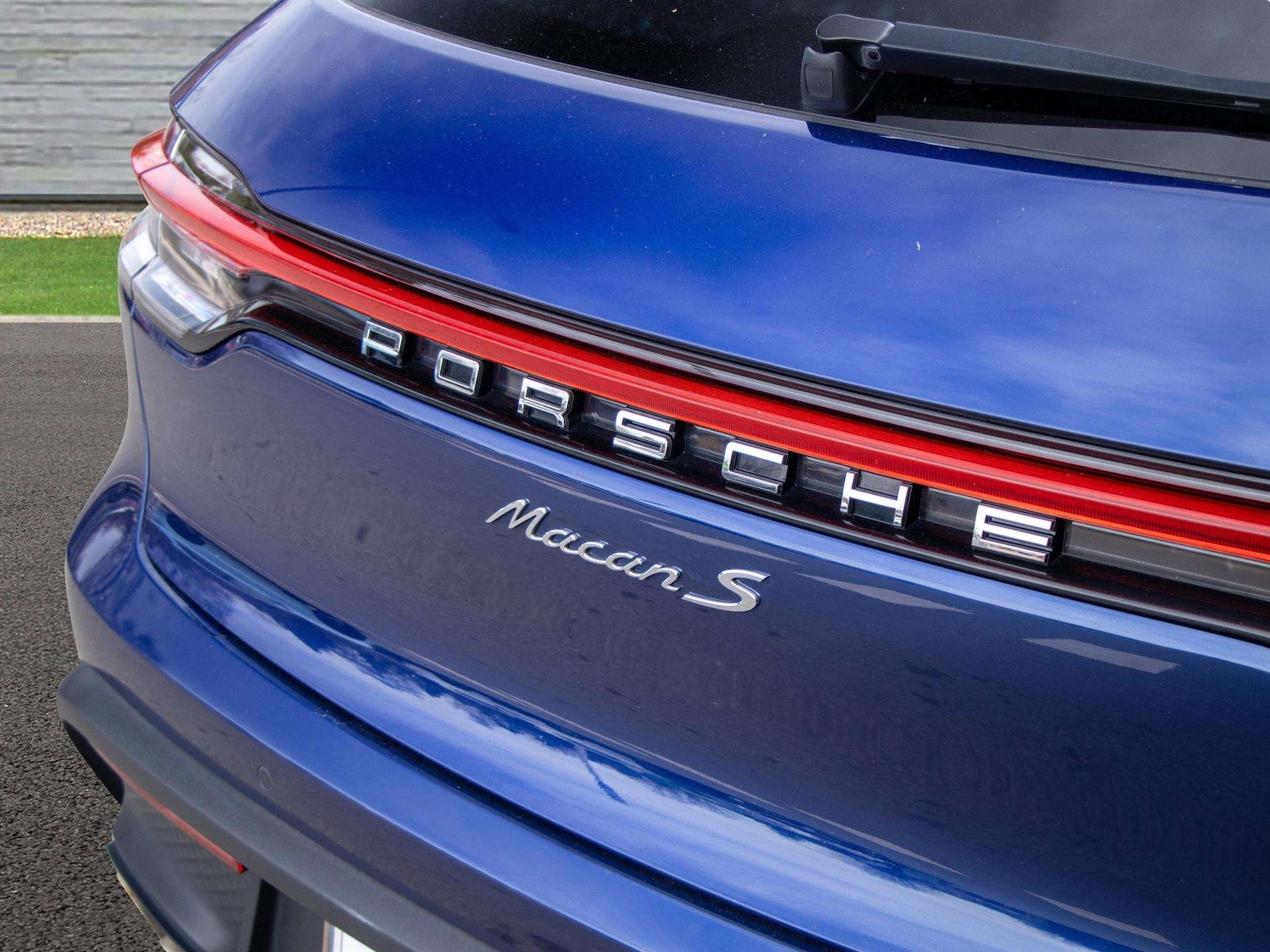 Used Porsche Macan 2024 for sale - 77972981: Photo 32