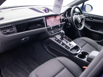 Used Porsche Macan 2024 for sale - 77972981: Photo