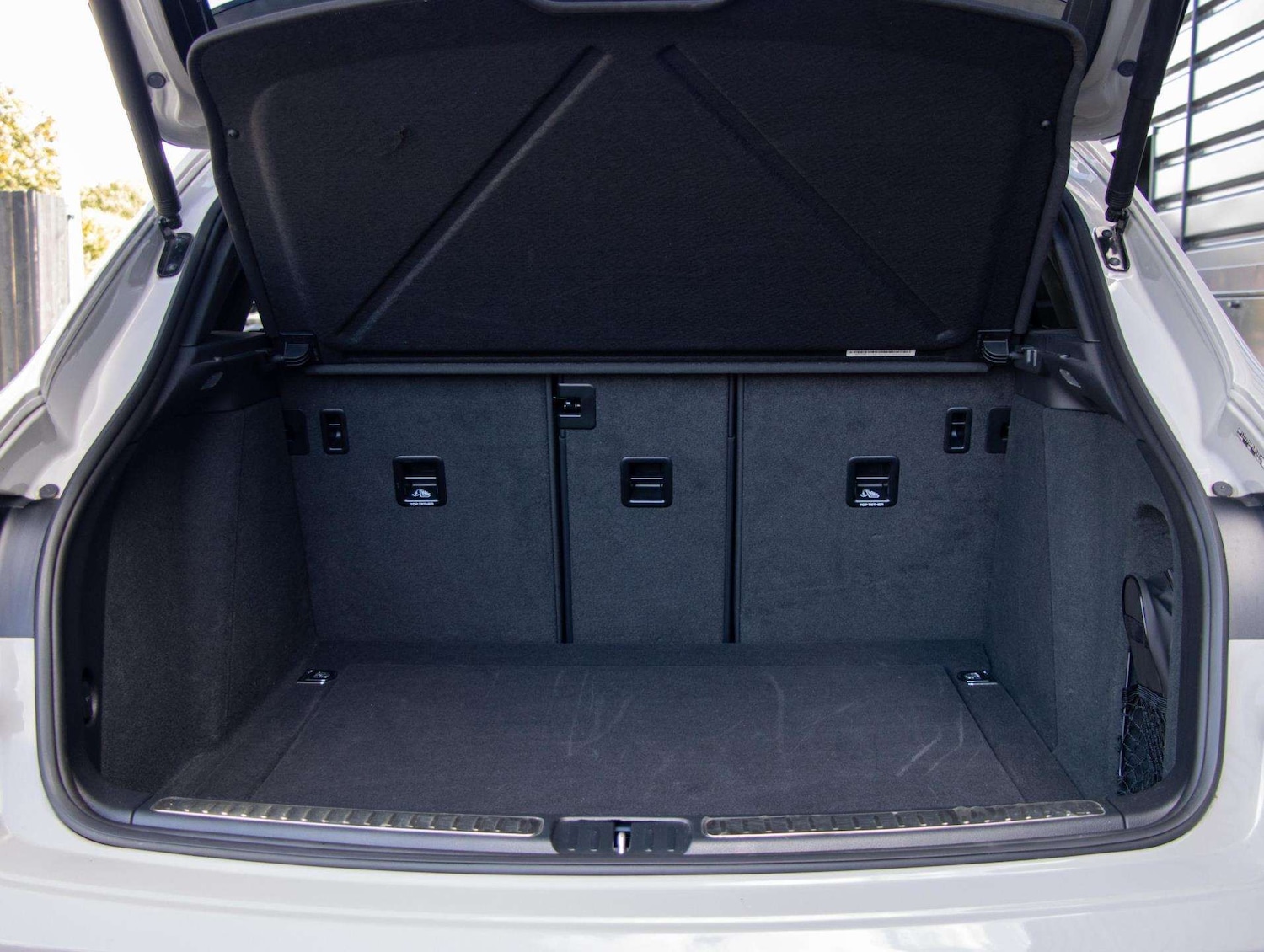 Used Porsche Macan 2023 for sale - 76978908: Photo 24