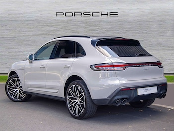 Used Porsche Macan 2023 for sale - 76978908: Photo