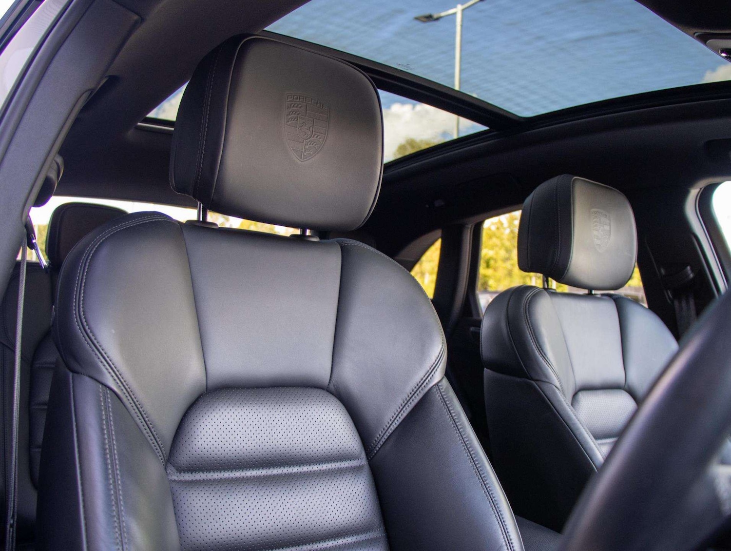 Used Porsche Macan 2023 for sale - 76978908: Photo 8