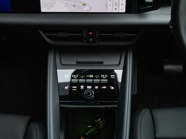 Used Porsche Macan 2024 for sale - 73535528: Photo 28