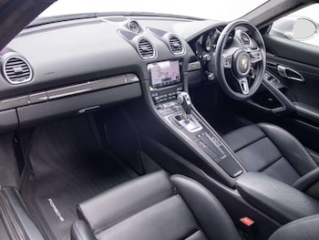 Used Porsche Cayman 2024 for sale - 78787368: Photo