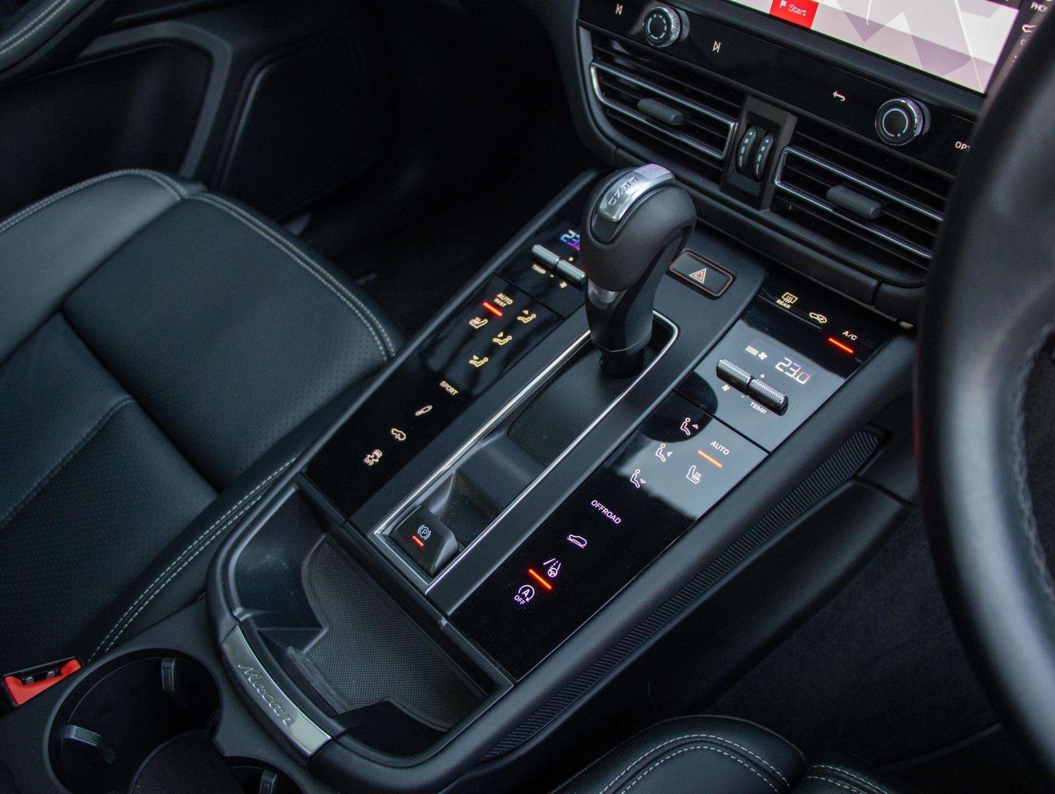 Used Porsche Macan 2024 for sale - 77123541: Photo 11