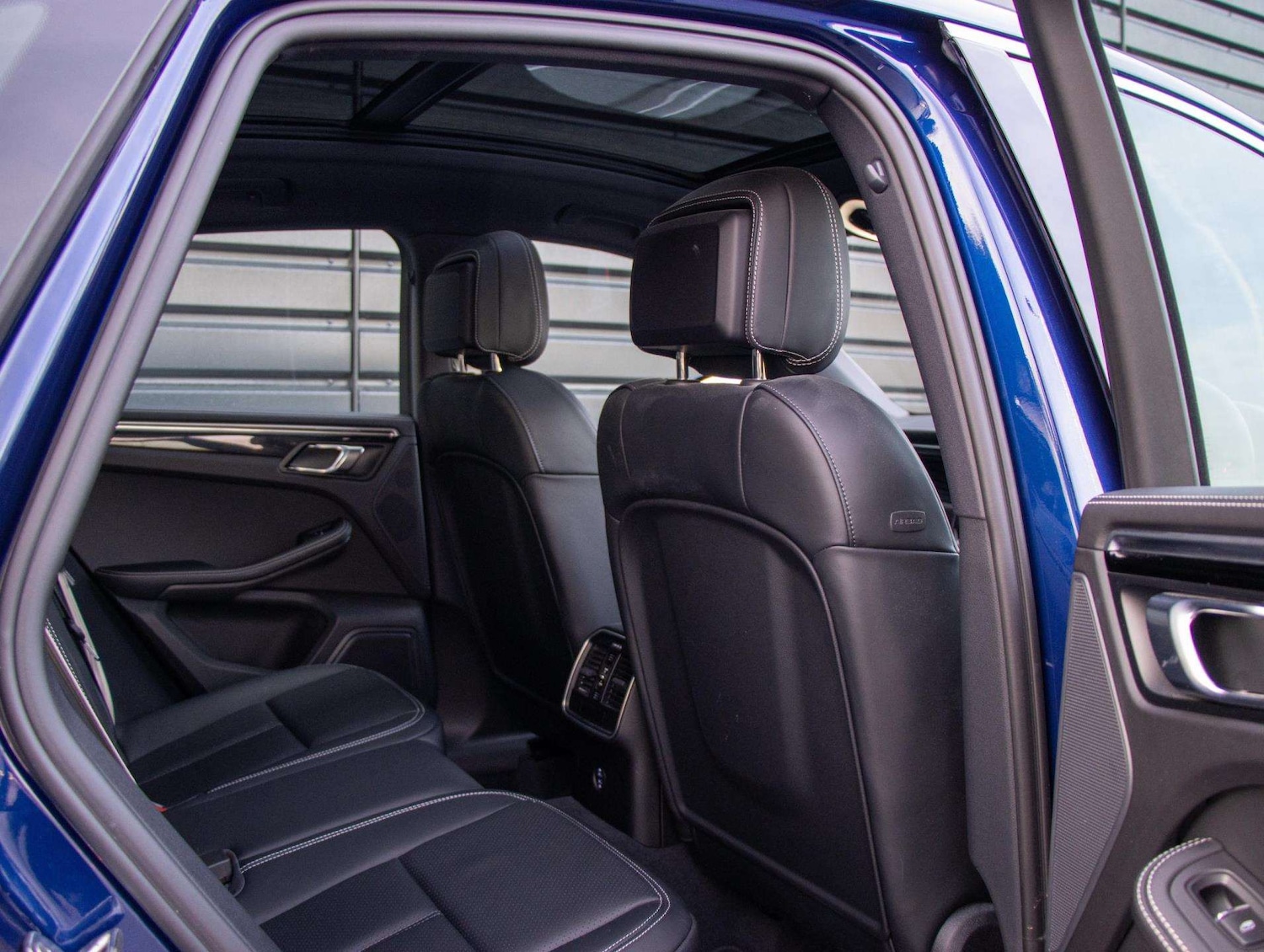 Used Porsche Macan 2024 for sale - 77123541: Photo 25