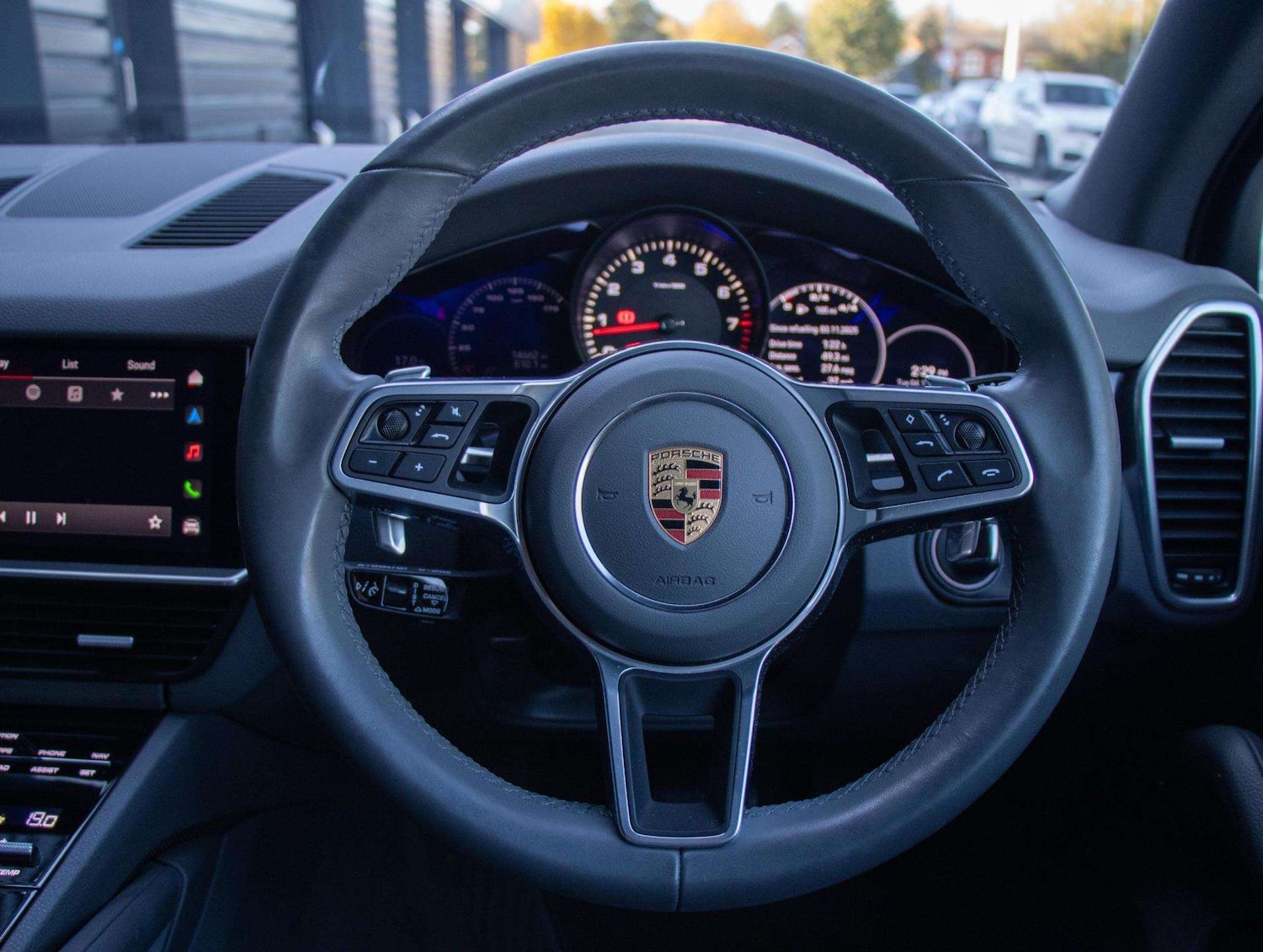 Used Porsche Cayenne 2023 for sale - 76624698: Photo 13