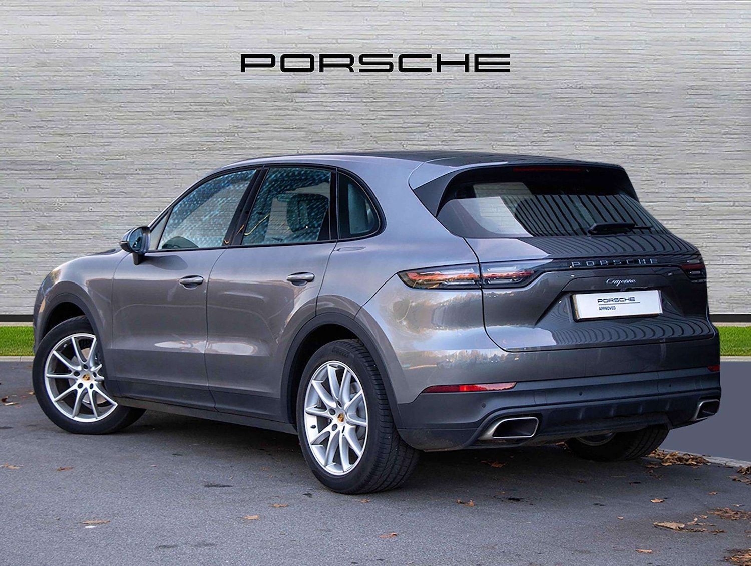 Used Porsche Cayenne 2023 for sale - 76624698: Photo 3
