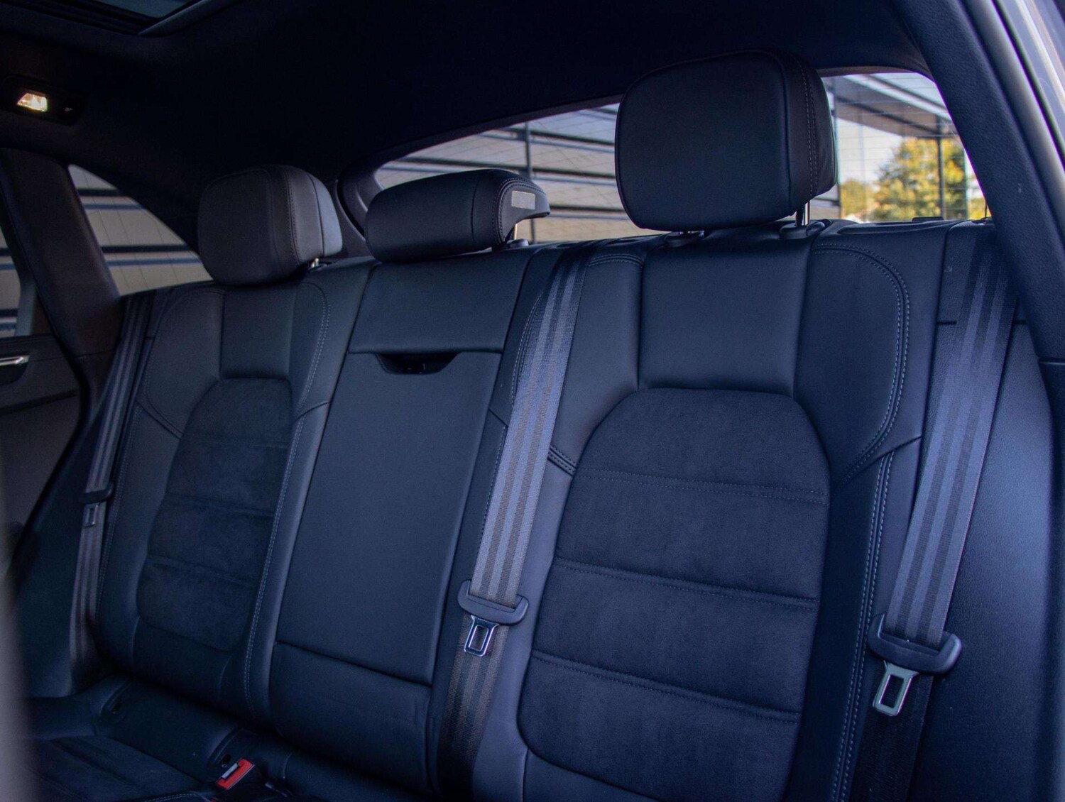 Used Porsche Macan 2021 for sale - 76373733: Photo 28