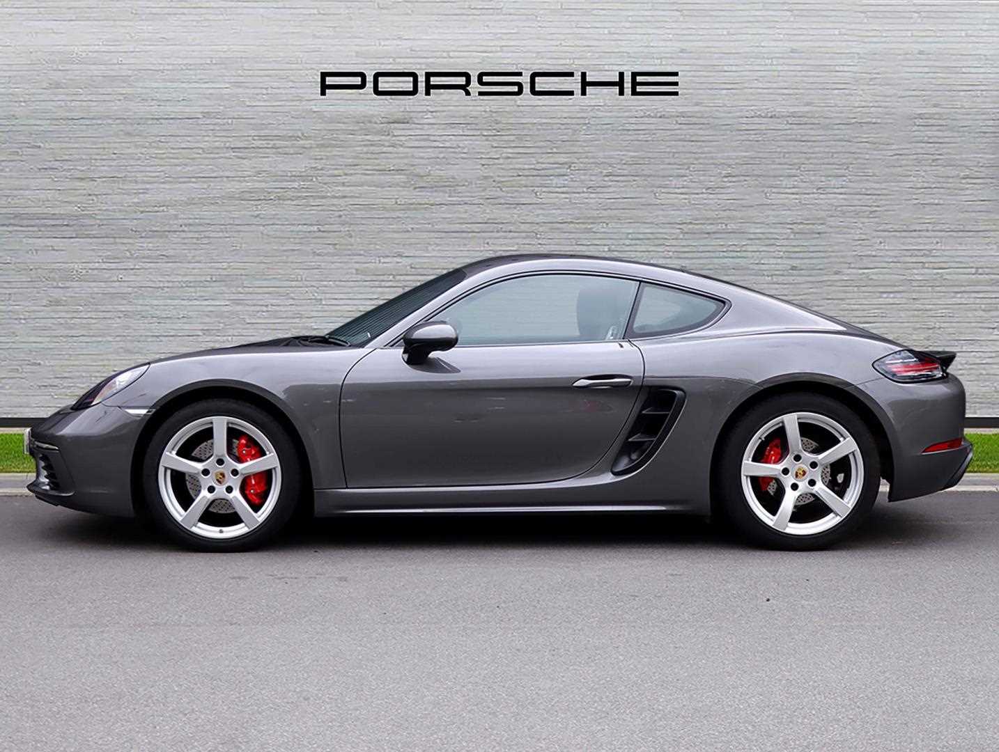 Used Porsche Other 2023 for sale - 76100629: Photo 2