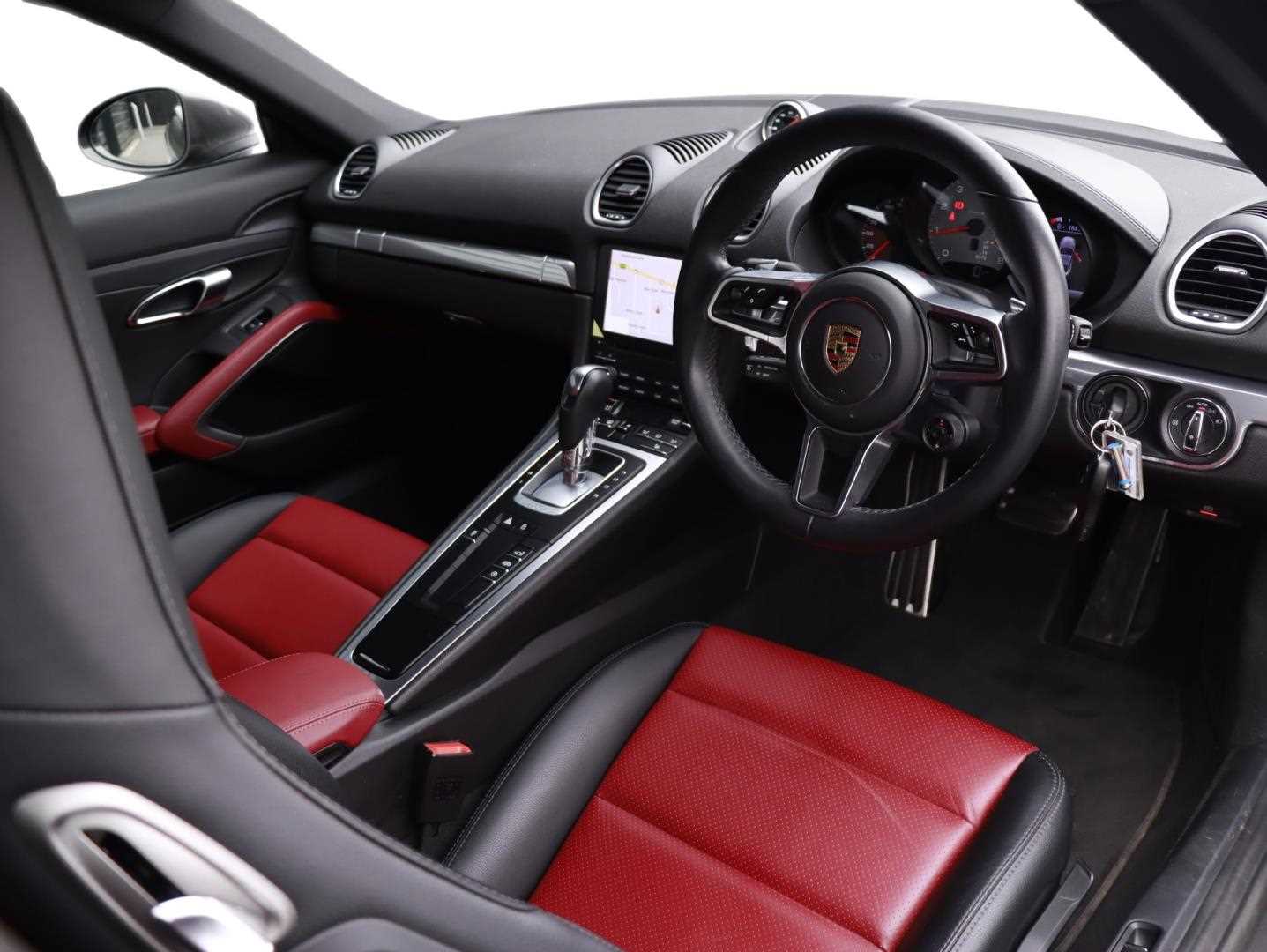 Used Porsche Other 2023 for sale - 76100629: Photo 5